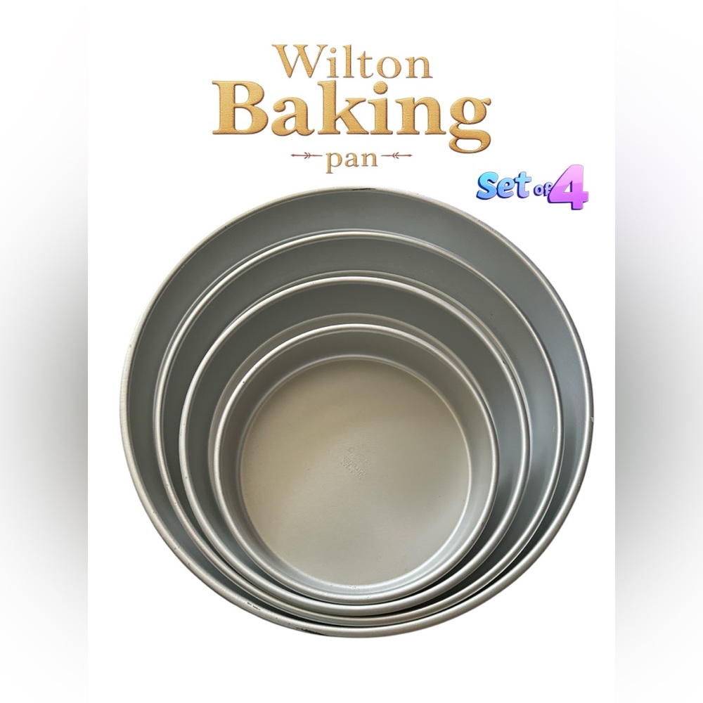 Wilton lot of four round baking pans NWT